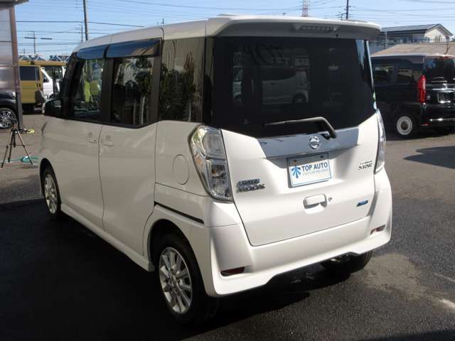 【軽自動車専門店】常時展示台数在庫450台の大型展示場で現行モデルからオールドルックなマニアックなお車まで幅広く展示中！格安軽自動車でお探しならお任せ下さい！！