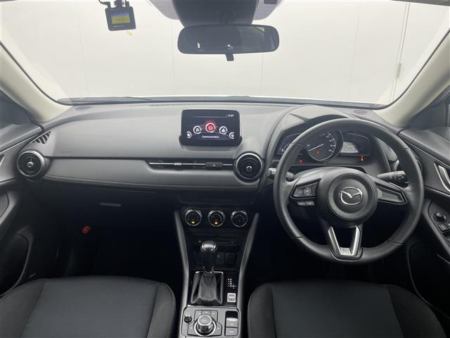 ◆【インパネ全体】全方位で視界が広く、高い目線で運転もしやすいです！