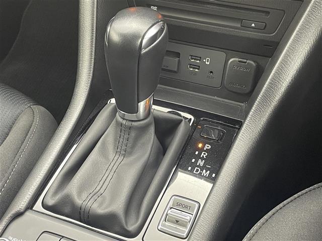 ◆【シフトレバー】シフトも操作しやすく快適なドライブを楽しんでいただけます！
