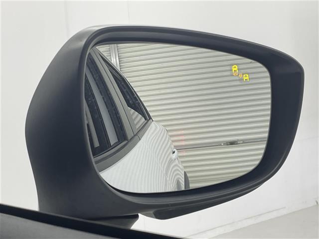 ◆【ドアミラー】大きくて見やすいので、後方を見るときも安心です！