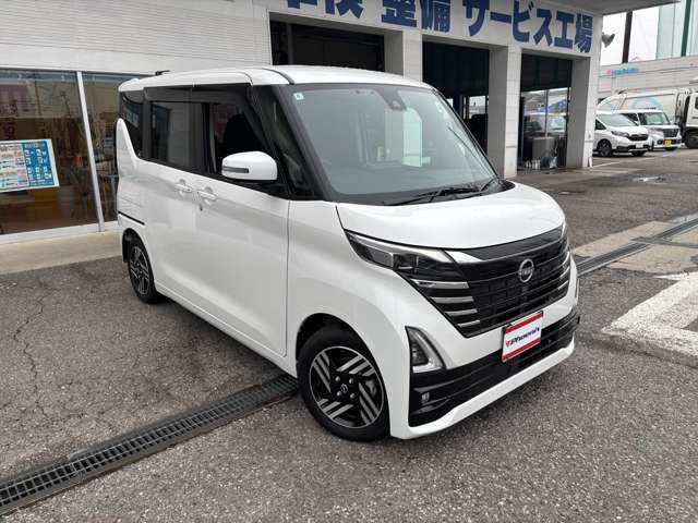 フェニックスではオンライン商談に取り組んでいます！お手持ちのスマホ、パソコンでZOOMアプリをインストールするだけで車輌がお家で見れて商談出来ます！詳しくはスタッフまで。