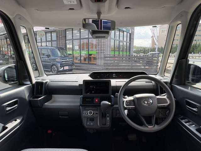 ケイカフェでは、快適なカーライフを過ごしていただくためにオイル交換～定期点検や車検整備なども実施。国土交通省トップランクの指定工場6拠点、認証工場1拠点の体制で高いクオリティの整備を実施しております。