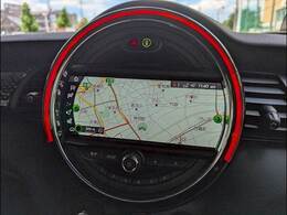 先進のBMW　タッチパッド付きi-driveとほぼ同性能のHDDナビゲーションになります。USBインターフェースやブルートゥースオーディオなど様々な先進機能をお楽しみいただけます。