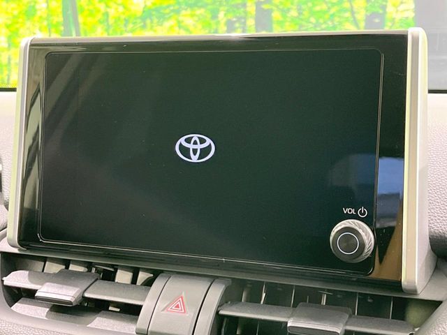 【8インチ　ディスプレイオーディオ】大画面のディスプレイはAppleCarPlayやAndroidAutoが利用可能。大きな画面でスマホナビアプリ等が利用いただけます♪