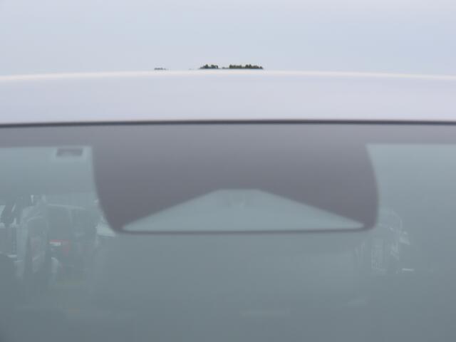 安心の衝突被害軽減装置・レーンキープアシスト付きです