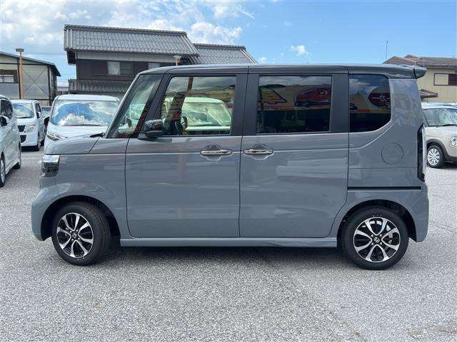 ■□■□■ 登録（届出）済未使用車はノルマ達成のために作られた走行100km未満、かつ初度登録または初度届出された車両でいわゆるアウトレット車です！■□■□■