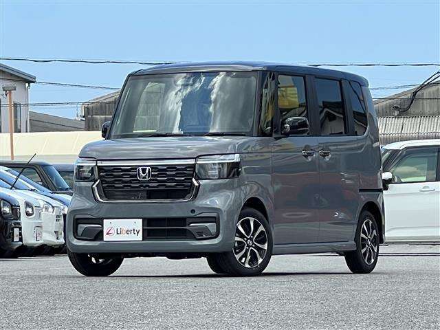 ■□■□■ 軽自動車も普通車も在庫数は 約6000台！！  グループ年間販売台数は20000台！！ 大量販売・大量仕入で1台あたりのコストを削減しています！！  ■□■□■