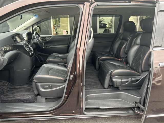 広い室内空間　綺麗に保たれています　室内クリーニングを行いお渡しします