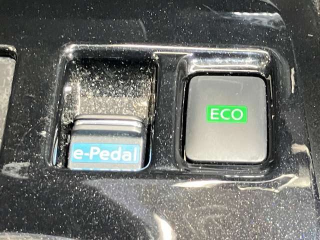 e-PEDALの切り替えスイッチです