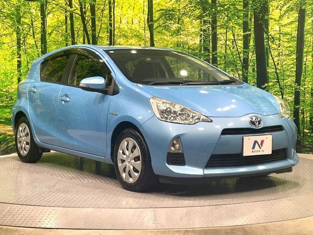 高透明度のガラス皮膜で撥水はもちろん、上質なツヤ・光沢を実現。紫外線や酸性雨から大切な愛車を保護し、色あせ・劣化を防止。「弾スプラッシュコート」、「弾プリミッサコート」からお選びいただけます。