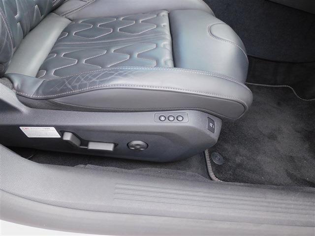 フルパッケージ・ACC・黒革シート・サンルーフ・ナビTV・全周囲カメラ・CarPlay・Bluetooth・スマートキー・LEDライト・純正18インチAW・パワーバックドア・コーナーセンサー・ETC