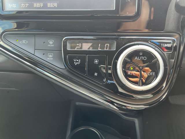 【運転席操作部】快適なドライブを楽しむための機能が装備されています！運転席から触れるので、使いやすいです！除菌プランいれていただくと、さらに清潔で安心していただけます！