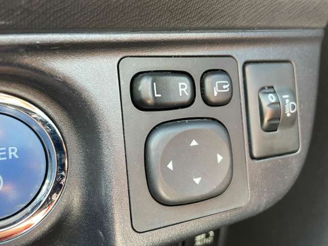 【運転席操作部】快適なドライブを楽しむための機能が装備されています！運転席から触れるので、使いやすいです！除菌プランいれていただくと、さらに清潔で安心していただけます！
