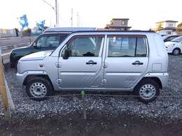 県外のお客様の登録費用(軽自動車）は全国一律2万円別途頂いてます。陸送はネット等でお安い陸送屋さんをお調べ下さい。お問合わせはお気軽にフリーダイヤル0078-6002-212-102まで！次へ→