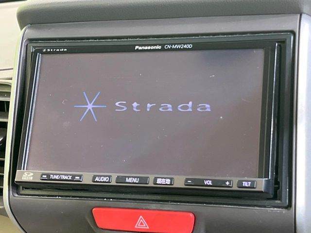【フルセグTV付ナビゲーション】使いやすいナビで目的地までしっかり案内してくれます。各種オーディオ再生機能も充実しており、お車の運転がさらに楽しくなります！！