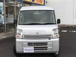 運輸局認証整備工場を完備しておりますので、納車前の点検整備は勿論、アフターメンテナンスもしっかりと対応させていただきます♪