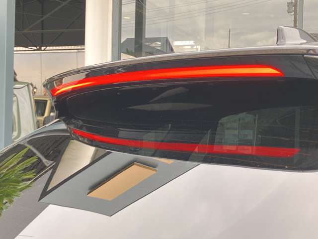 掲載車両以外に関しましても、ご検討中の新車・中古車ご相談下さい。TEL：055-954-1515　　mail：mz-shizuoka＠vipauto.co.jp　LINE：＠274macdj