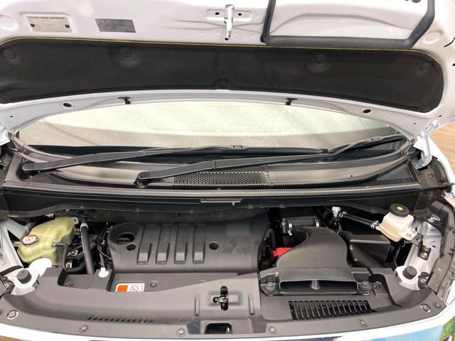 親切・丁寧な専門メカニックスタッフが応対！・車検・点検整備・事故等の修理などアフターサービスも安心。お車のカスタマイズもネクステージのサービススタッフまでご相談ください！