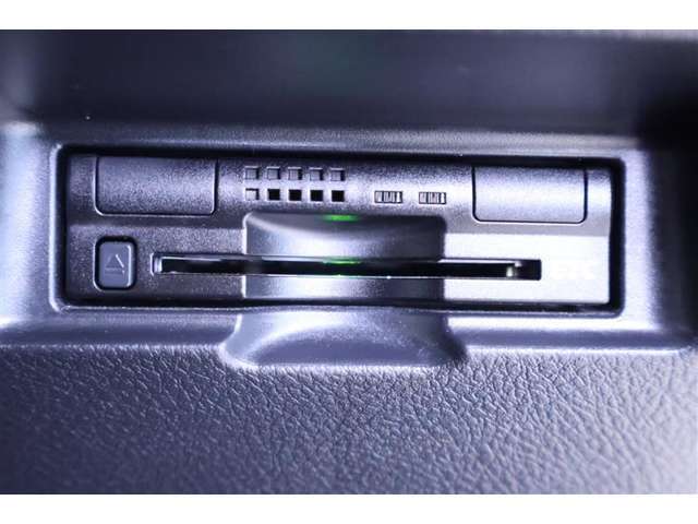 ETCなら高速道路をスイスイと通過！！料金所をノンストップで通過することができます！
