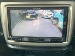 バックカメラ装備。駐車が苦手な方には欠かせません。