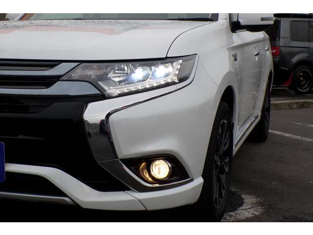 ★今、お乗りのお車の車検が切れちゃう！なんて方には代車も無料で貸し出し可能です★車がなくなると困るという方結構多いんですよね★ご用意はしてありますが貸し出し中もございますのでご確認下さい★