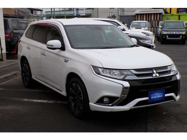 ★自社整備工場完備★メカニック3名★即日対応★セーフティーローダー（積載車）有り急なトラブルもご安心ください★修理や車検、鈑金もお任せください★万が一の事故の場合もお電話いただければご対応いたします★