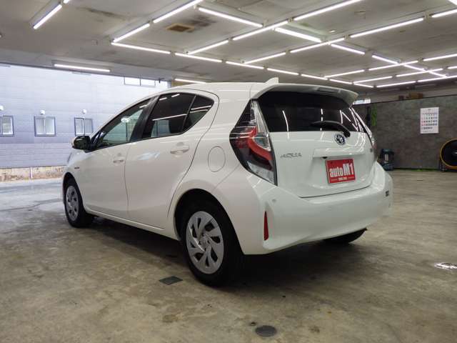 オートエムワンには多数車種様々な在庫がございます。きっとお気に入りの1台に出会えるはずです！