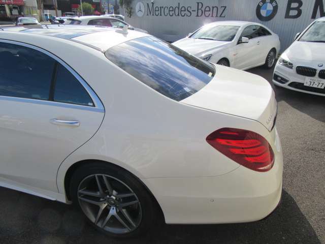 【パーツ取付け】当店では外装パーツ、内装パーツ、電装パーツなどのお取付けも受け付けております。納車にあわせて愛車のドレスアップをお手伝いさせていただきます。