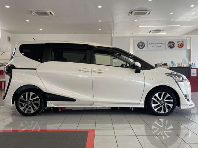 ご覧いただきありがとうございます。車両詳細等お気軽に店舗スタッフまでお問い合わせください。通話無料の専用フリーダイヤルもご用意しております【 0078-6003-890074 】ぜひご利用ください。
