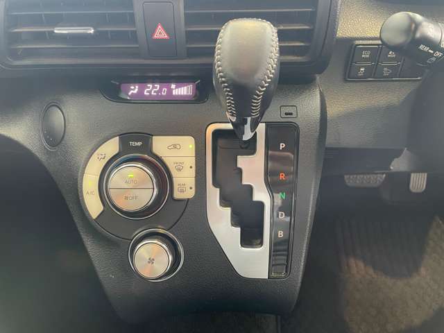 ご覧いただきありがとうございます。車両詳細等お気軽に店舗スタッフまでお問い合わせください。通話無料の専用フリーダイヤルもご用意しております【 0078-6003-890074 】ぜひご利用ください。
