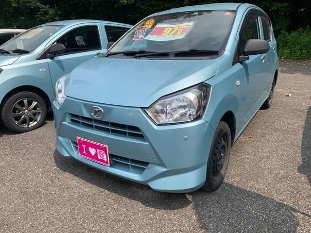 もちろん販売だけではなく、年間3000台以上の車検をお任せいただいております。実績や設備・国家資格整備士など厳しい審査に合格し、国土交通省指定の指定工場に認可されていますアフターも当店へお任せください♪