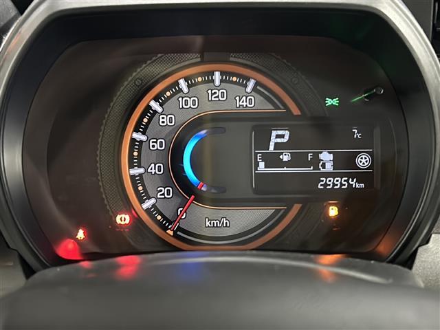 気になる車はすぐにお問い合わせください！画面右側の0066から始まる無料ダイヤルからお問い合わせ下さい！専門スタッフがお車のご質問にお答えいたします！