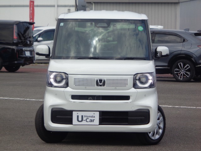 外装も丁寧に磨いております。是非1度実車をご覧ください！