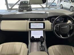 【純正メモリーナビ】です。BluetoothやフルセグTV等充実装備。