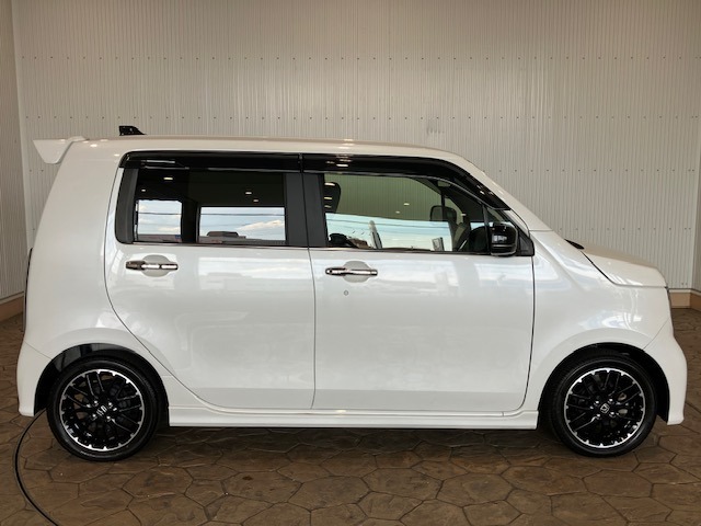 仕入れた車は隅々までチェックを行い、安全の確認を致します！不具合のあるものは、きちんと整備を行い、安全な状態で納車させて頂いてます☆