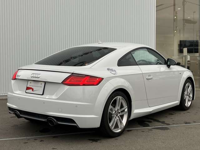 ご納車後のアフターサポートもご安心ください。全国のAudi正規ディーラーにて点検・整備・保証のご利用が可能です！