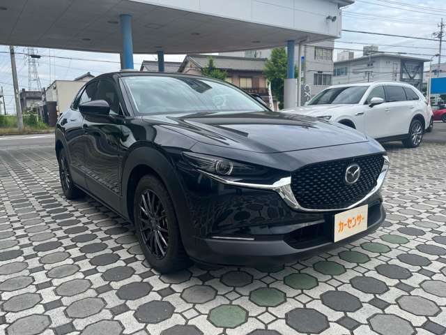 【各種自動車保険取り扱い店】お車に乗る際には付きまとう事故のリスク・・・でもご安心ください。専門知識を持ったスタッフが適切な保険プランをご提案させて頂きます。