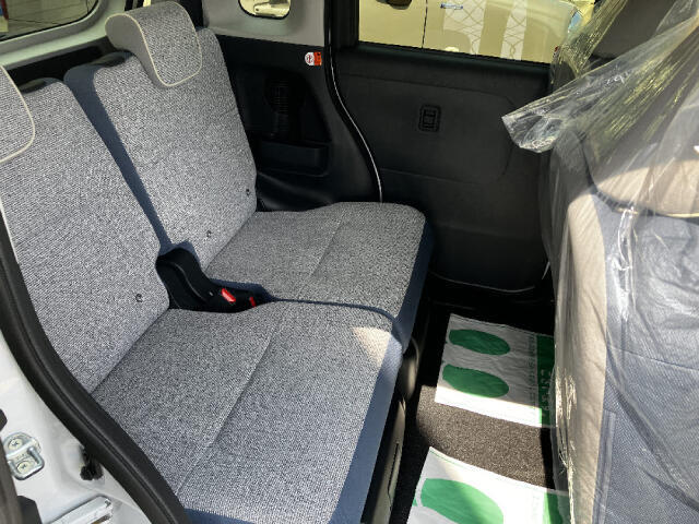 後席シート画像です！