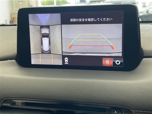 【　全方位カメラ　】上から見下ろしたように駐車が可能です。安心して縦列駐車も可能です♪