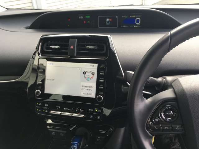愛車の心配事・ご不安がございましたら、まずはご相談ください。安心のカーライフのために修理・整備もしっかり対応いたします。