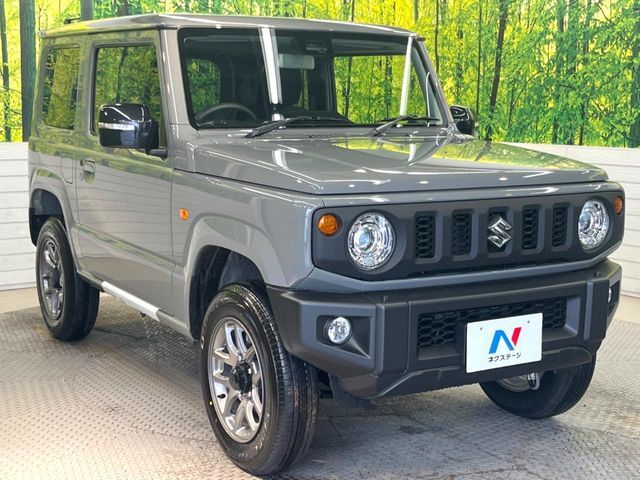 大好評のボディコーティング「弾スプラッシュコート」もご納車までに施工可能。通常のガラスコートと異なる、耐久年数6年の無機質ガラスコーティングが、ボディをキレイな状態に保ってくれます。
