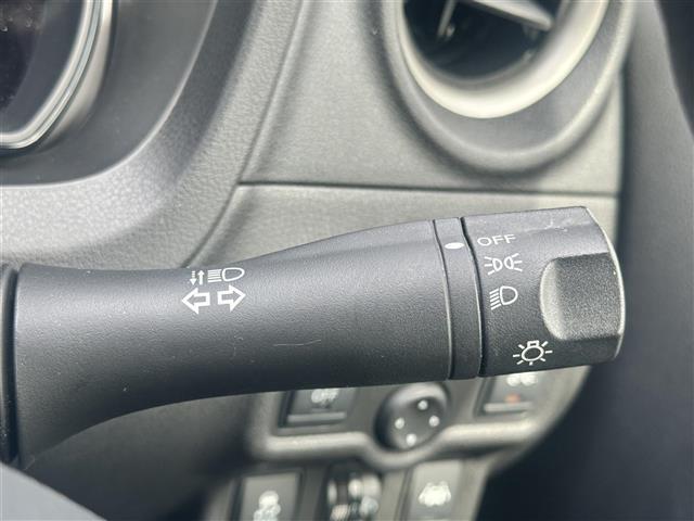 【運転席操作部】快適なドライブを楽しむための機能が装備されています！運転席から触れるので、使いやすいです！除菌プランいれていただくと、さらに清潔で安心していただけます！
