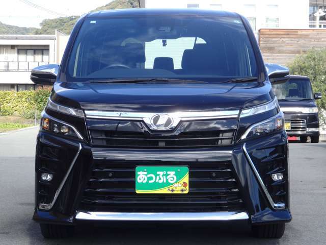 毎日全国の仕入れ先から厳選した車を仕入れしております！プロの査定士の検査を受けた車を仕入れ、入庫後も社員が1台1台を走行チェックや状態確認・装備確認などを入念に行います。