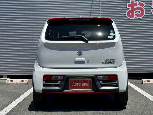 現車を確認していただき、気になる箇所はお気軽にご相談下さい。板金をしてからのご納車ももちろん出来ます！