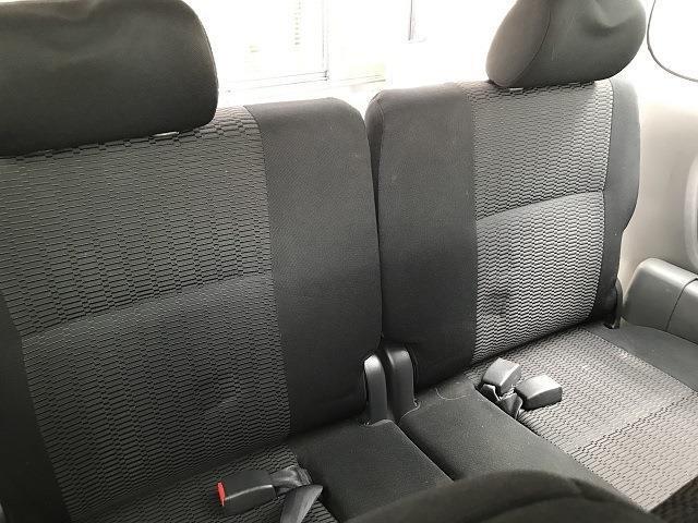 3列目のシートです。乗車人数に合わせて使用したり折りたたんだりしてください。