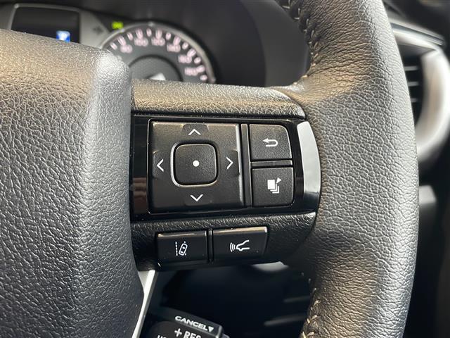 【運転席操作部】快適なドライブを楽しむための機能が装備されています！運転席から触れるので、使いやすいです！除菌プランいれていただくと、さらに清潔で安心していただけます！