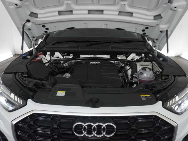 新型の車種から、お求めやすいモデルまで幅広く取り扱っております。