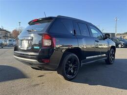 ☆ミニバン、セダン、コンパクトカー、軽自動車etc　展示台数常時100台以上だからきっと見つかるお気に入りの1台！皆様のご来店・お問合せ当店スタッフ一同、心よりお待ちいたしております☆