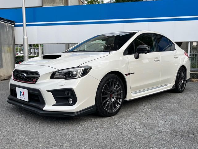 大好評のボディコーティング「弾スプラッシュコート」もご納車までに施工可能。通常のガラスコートと異なる、耐久年数6年の無機質ガラスコーティングが、ボディをキレイな状態に保ってくれます。