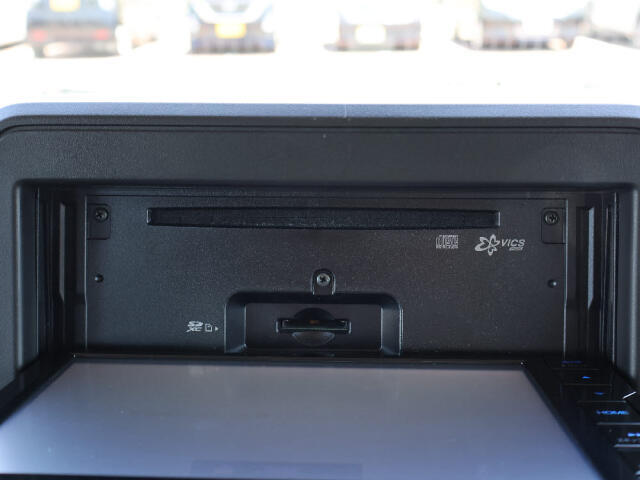 CD・SDカード挿入口の写真です。